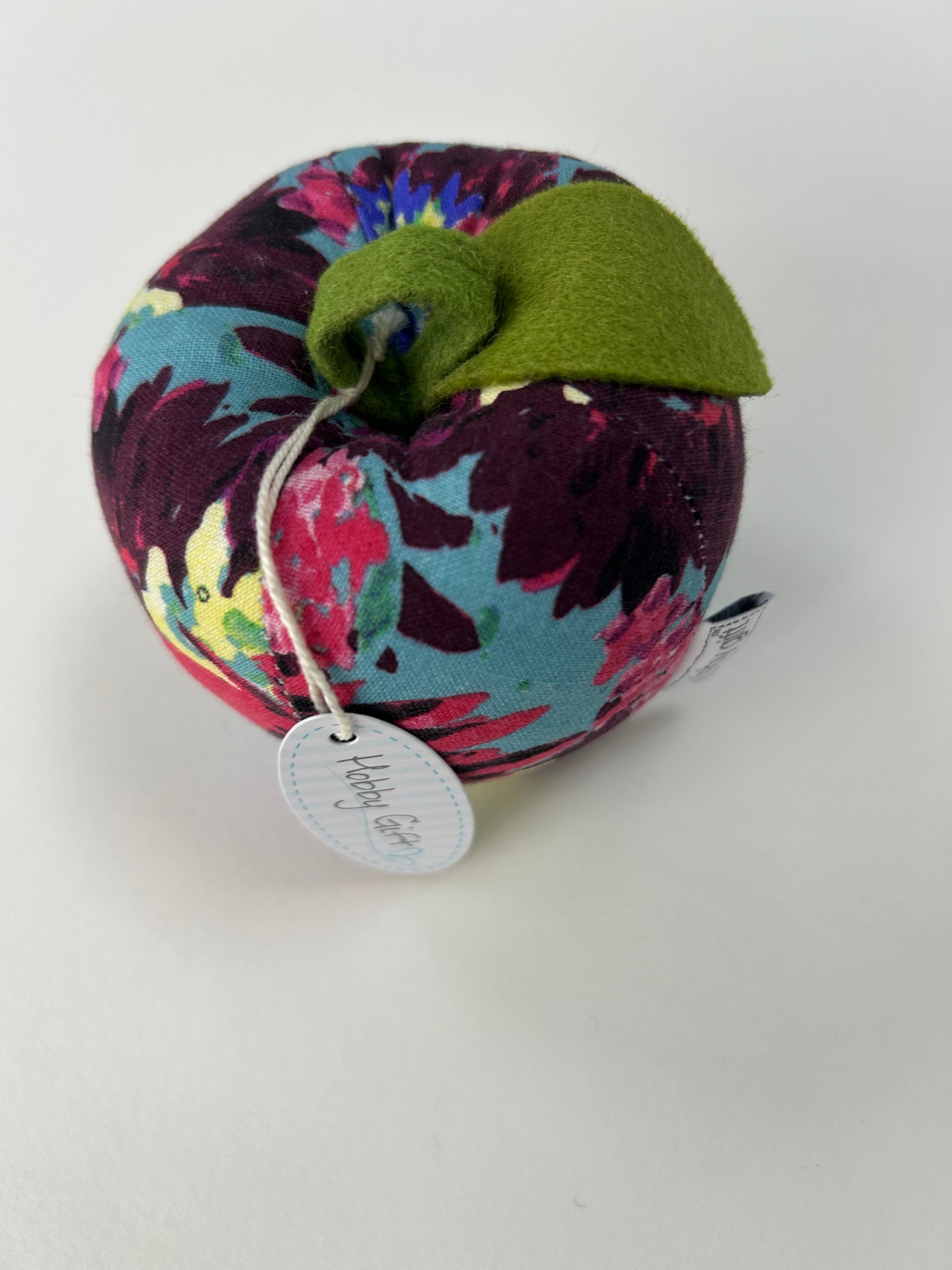 Apple Pincushions by Hobby Gift