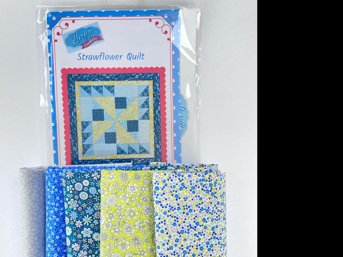 Living in Loveliness Strawflower Quilt Kit