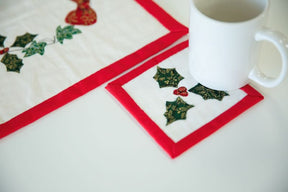 The Holly & The Ivy Christmas Table Set