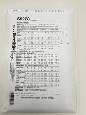 Simplicity S9223 - Pleated Dress